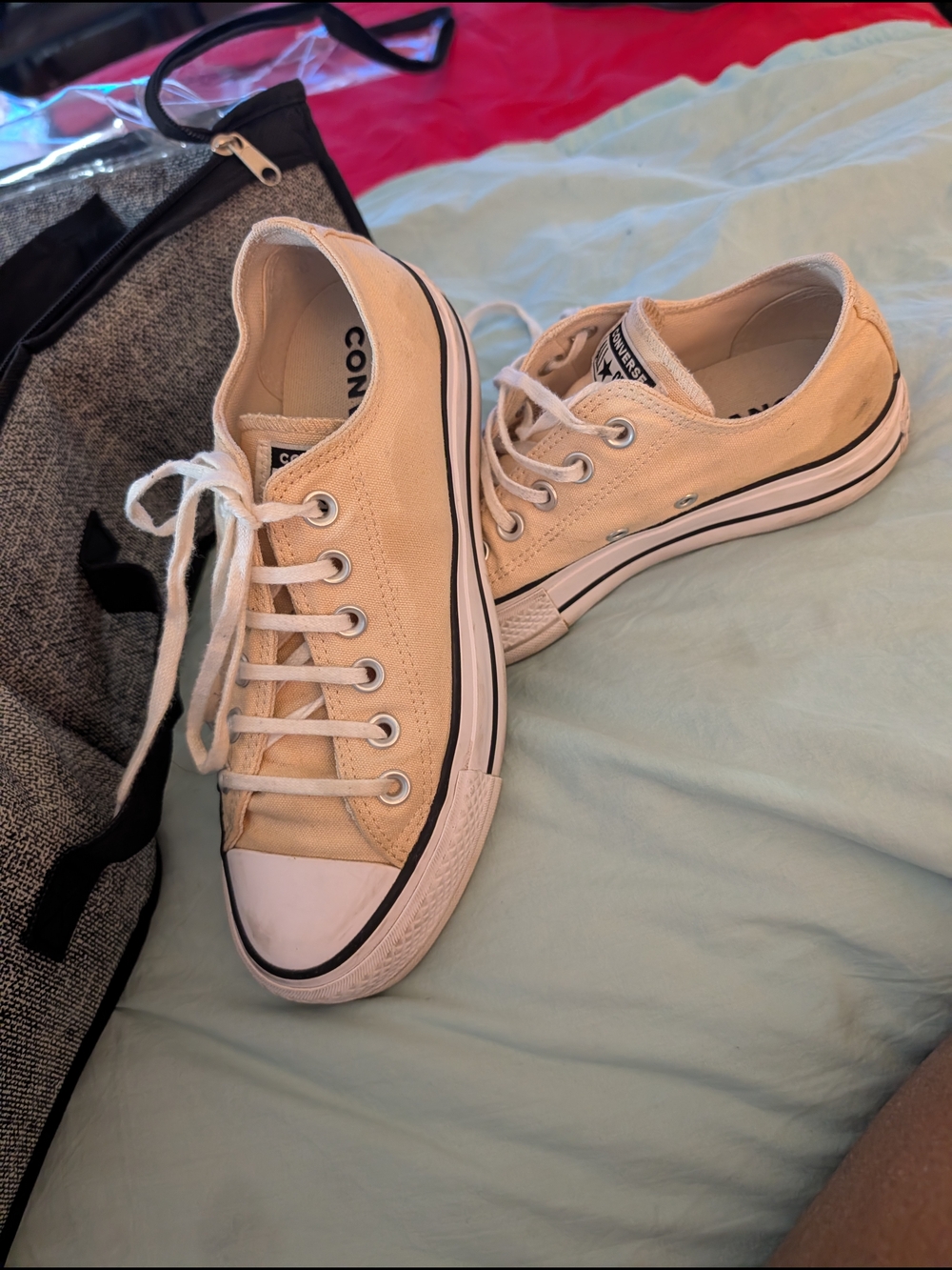Chuck Taylor - Converse Cream Low-Top Canvas Sneakers with White Trim